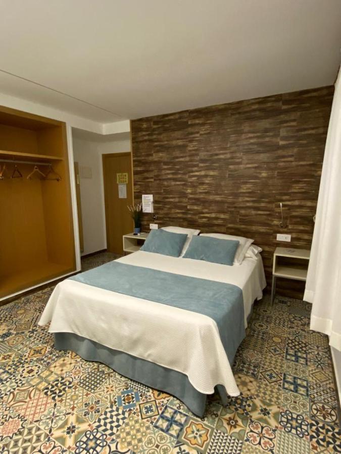 Hostal La Batuta Mogente Ngoại thất bức ảnh